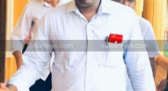 ಸುಳ್ಯ ತಹಶೀಲ್ದಾರ್ ವರ್ಗಾವಣೆ- ಪುತ್ತೂರು ತಹಶೀಲ್ದಾರ್ ಗೆ ಚಾರ್ಜ್ ನೀಡಿ ತೆರಳಿದ ಕುಂಞಿ ಅಹಮ್ಮದ್