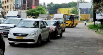 ಕೊರೋನ ಲಾಕ್ಡೌನ್‌ | ಗ್ರಾಮೀಣ ಭಾಗದಲ್ಲೂ-ನಗರದಲ್ಲೂ ದಿನಸಿ ಖರೀದಿಗೆ ಮುಗಿಬಿದ್ದ ಜನ |