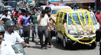 ಪ್ರವೀಣ್‌ ನೆಟ್ಟಾರು ಶವಯಾತ್ರೆ | ಪುತ್ತೂರಿನಿಂದ ಹೊರಟ ಶವಯಾತ್ರೆ | ಹಿಂದೂ ಕಾರ್ಯಕರ್ತರು ಭಾಗಿ | ಸುಳ್ಯದಲ್ಲಿ ಚಕಮಕಿ | ಎಲ್ಲೆಡೆ ಬಂದ್‌ |