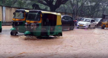 ಬೆಂಗಳೂರು ನಗರದಲ್ಲಿ ಧಾರಾಕಾರ ಮಳೆ | ಅನಿರೀಕ್ಷಿತ ಮಳೆಗೆ ಜನರು ತತ್ತರ | ಅಧಿಕಾರಿಗಳ ತಂಡದಿಂದ  ನಿರಂತರ ಪರಿಹಾರ ಕಾರ್ಯ | ಹಾನಿ ಪ್ರದೇಶಗಳಿಗೆ ಸಚಿವರ ಭೇಟಿ| ಮಳೆ ಹಾನಿಗೆ ಶೀಘ್ರ ಪರಿಹಾರದ ಭರವಸೆ |